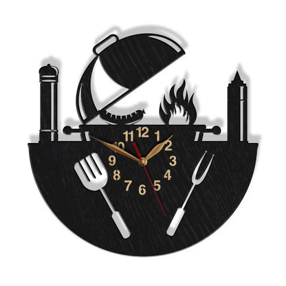 Black wall clock for grillers – ideal gift for BBQ dads and backyard cooks