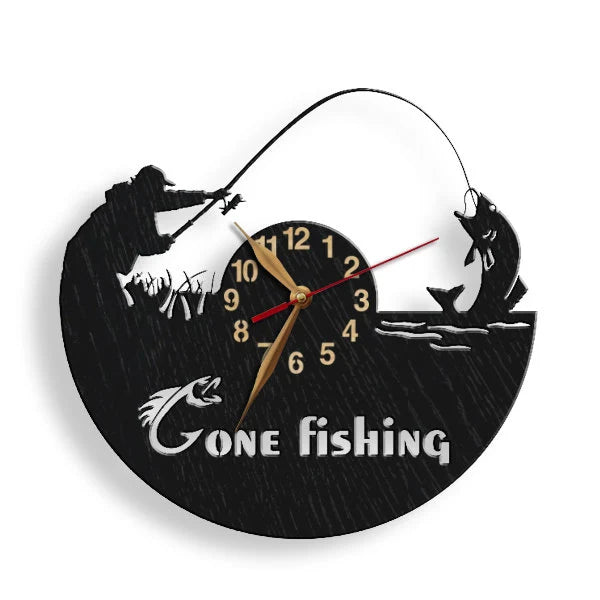 Gift for anglers – personalized fishing wall clock with big fish design